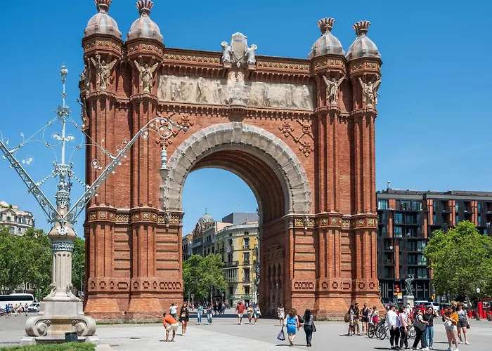 Aspasios Arc De Triomf Apartments