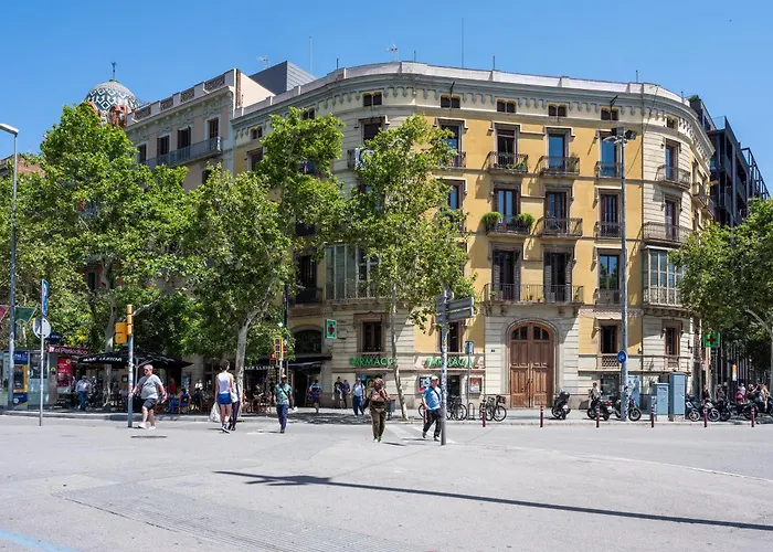 Aspasios Arc De Triomf Apartments